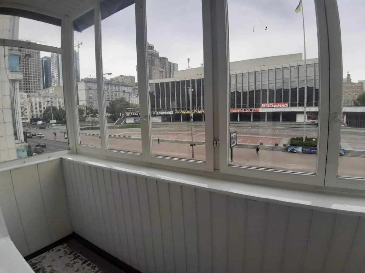 Двухкомнатная Вид На Дворец Украина Kyiv