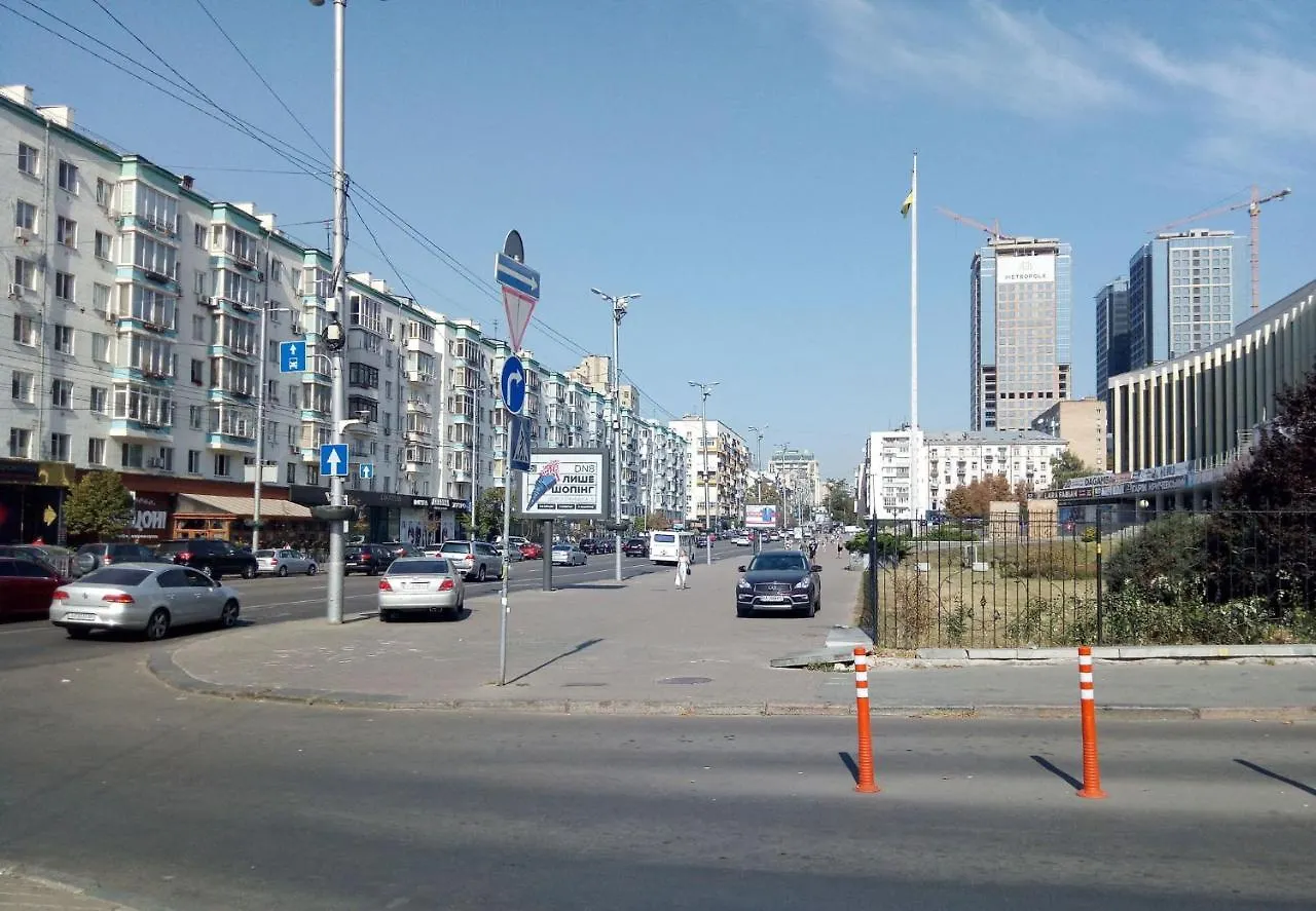Двухкомнатная Вид На Дворец Украина location
